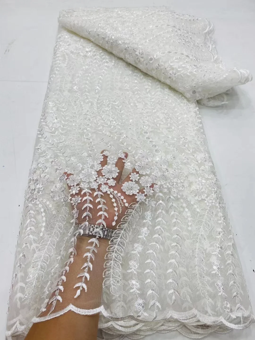 Luxury French Sequins Lace Fabric For Bride 2023 High Quality Heavy Beads African Nigeria Lace Fabric For Evening Dress LDP23235
Luxury French Sequins Lace Fabric For Bride 2023 High Quality Heavy Beads African Nigeria Lace Fabric For Evening Dress LDP23235