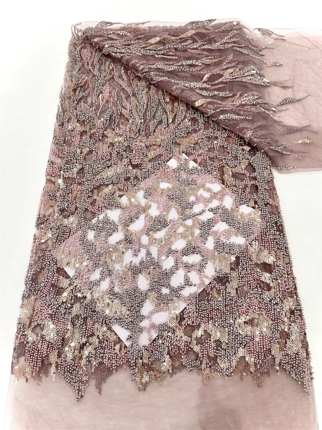 2025 African Fashion Mesh Lace Fabric With Sequins Nigerian Lace Fabric French Tulle Beads Lace Fabric For 5yards Wedding
2025 African Fashion Mesh Lace Fabric With Sequins Nigerian Lace Fabric French Tulle Beads Lace Fabric For 5yards Wedding