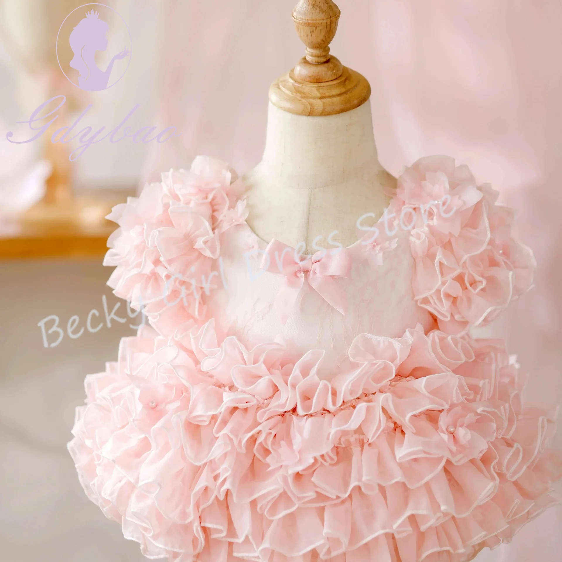 Customized Pink Flower Girl Dresses For Wedding Tiered Lace Bow Knee Length Cute Baby Birthday Party First Communion Ball Gown
Customized Pink Flower Girl Dresses For Wedding Tiered Lace Bow Knee Length Cute Baby Birthday Party First Communion Ball Gown