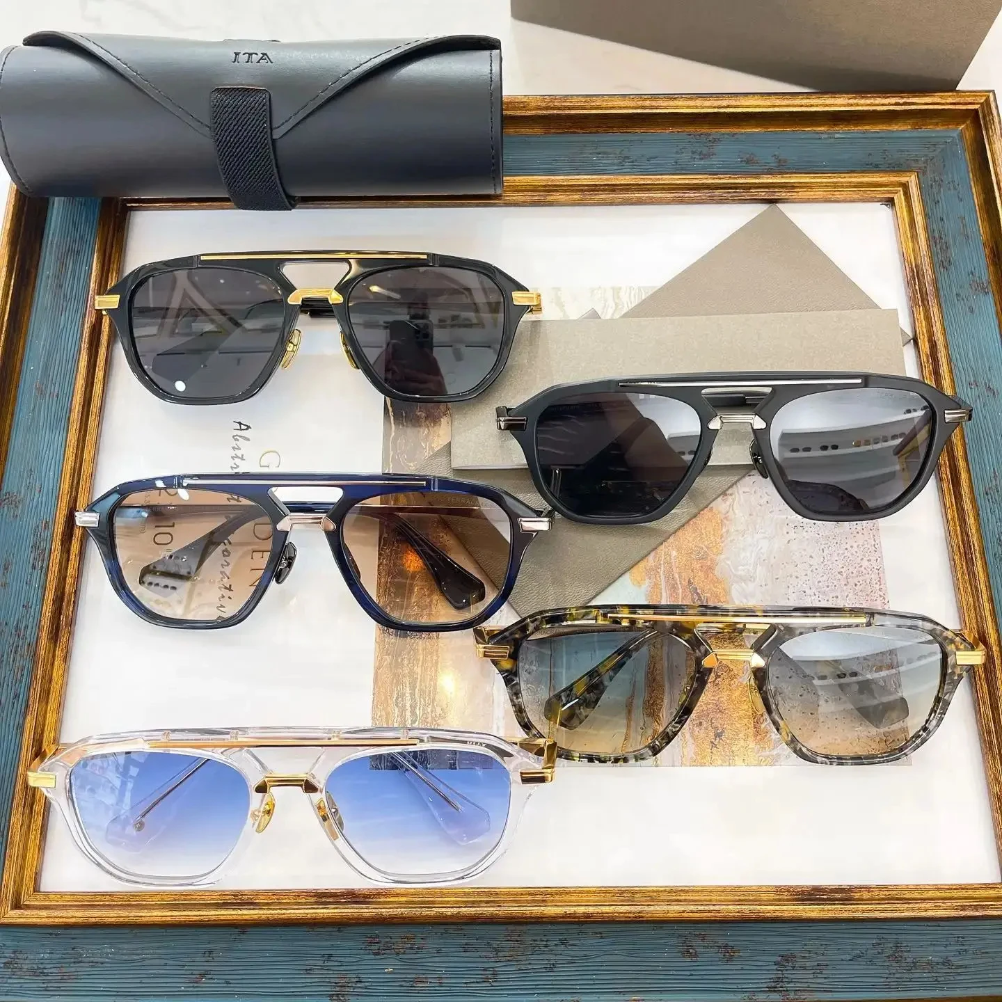 Newest Brand Women Men Sunglasses Stylish Classic Casual Luxury Premium For Unisex Eyeglasses LIANGCHENDITA TERRACRAFT DTS416-A
Newest Brand Women Men Sunglasses Stylish Classic Casual Luxury Premium For Unisex Eyeglasses LIANGCHENDITA TERRACRAFT DTS416-A