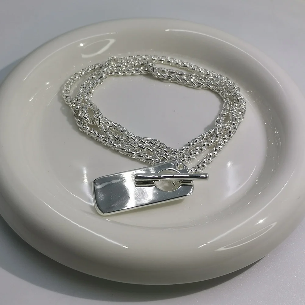 2025 European and American Dazzling Fashion Charm, Beautiful and Generous Luxury Necklace, Women's Jewelry Gift
2025 European and American Dazzling Fashion Charm, Beautiful and Generous Luxury Necklace, Women's Jewelry Gift