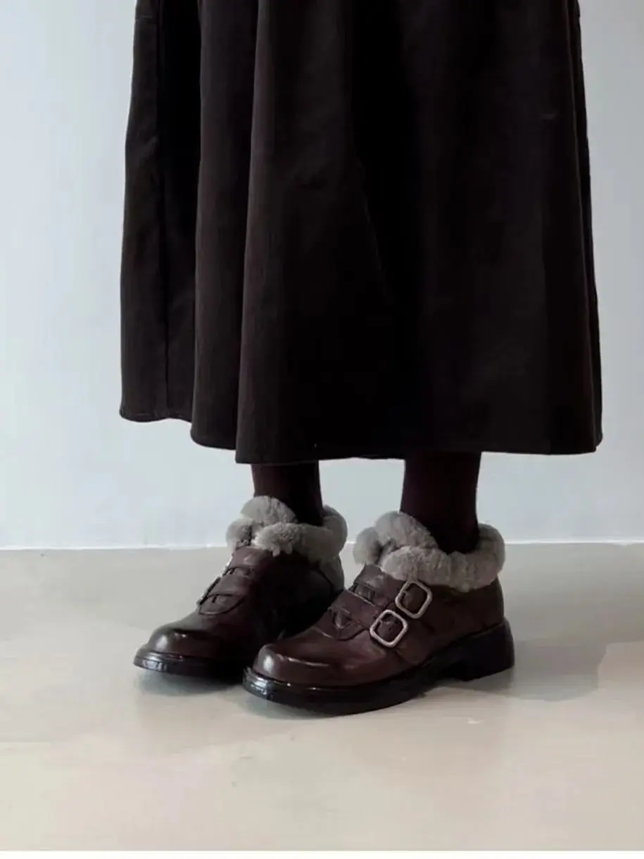 Flats Women Fur Shoes Warm Snow Boots Casual Plush Loafers Shoes 2025 Witner Trend Sneaker Buckle Leather Shoes Mujer Zapatos
Flats Women Fur Shoes Warm Snow Boots Casual Plush Loafers Shoes 2025 Witner Trend Sneaker Buckle Leather Shoes Mujer Zapatos