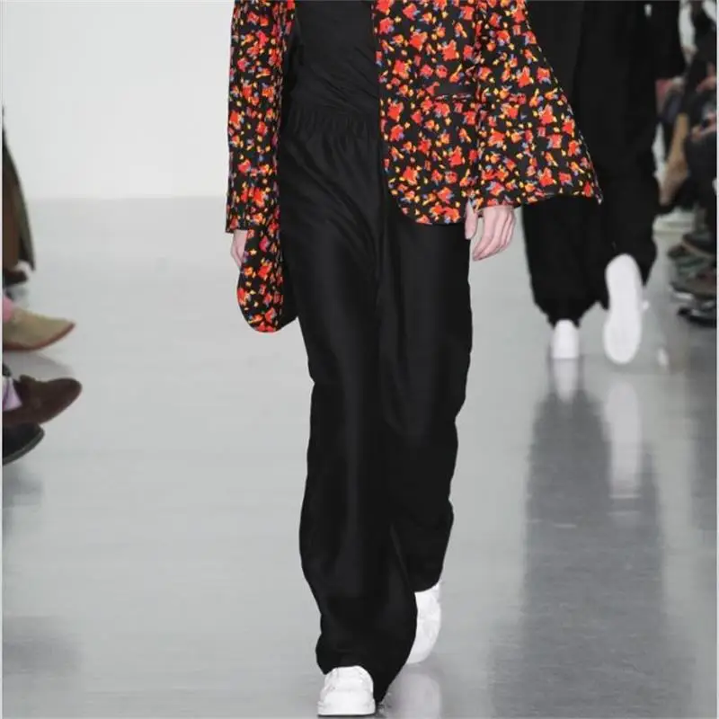 Men's Straight Leg Pants Spring And Autumn New Korean Style European And American Loose Large Size Trousers
Men's Straight Leg Pants Spring And Autumn New Korean Style European And American Loose Large Size Trousers