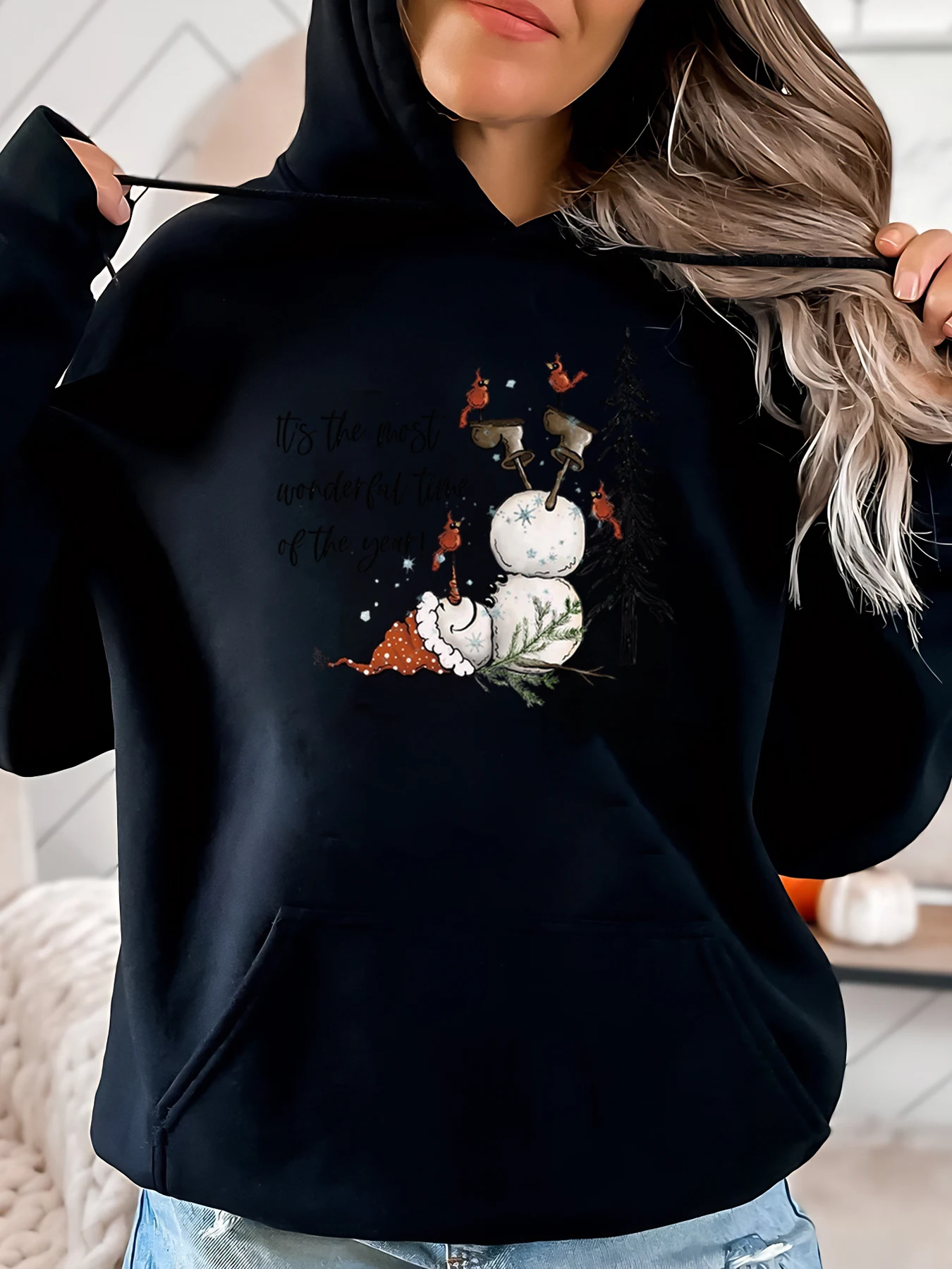 Снеговик и олень с принтом «Это чудесное время года», рождественская толстовка с капюшоном, женская повседневная зимняя одежда, черный, больших размеров
Снеговик и олень с принтом «Это чудесное время года», рождественская толстовка с капюшоном, женская повседневная зимняя одежда, черный, больших размеров