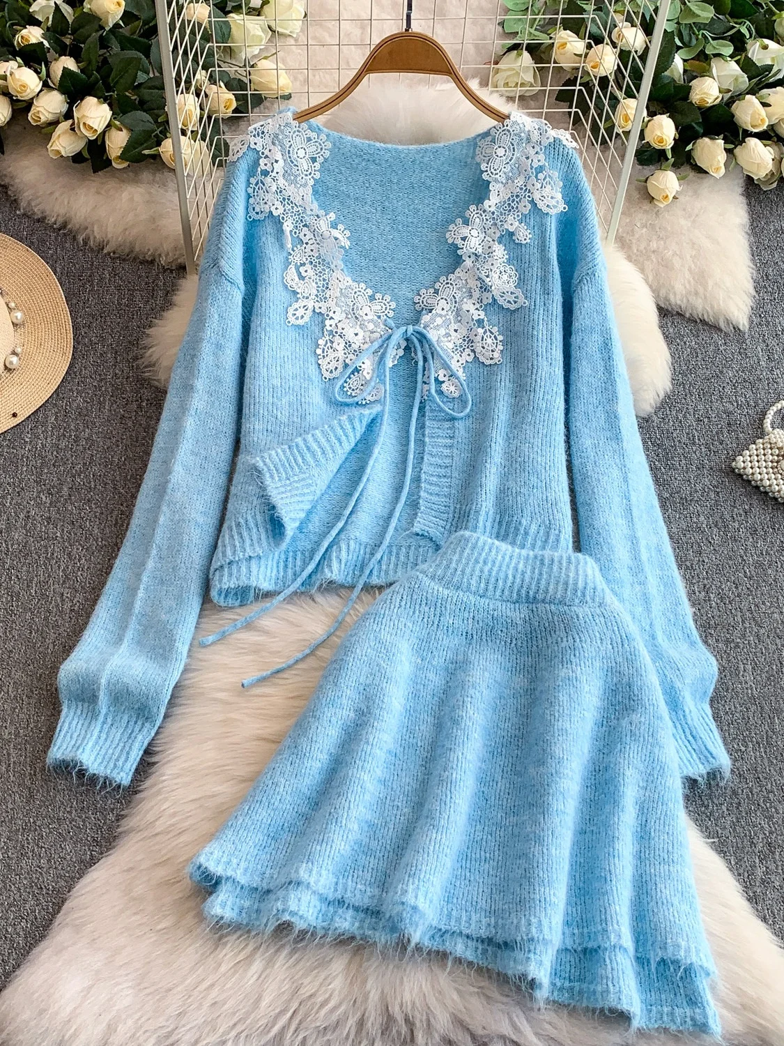 Осень-зима, красивая фея, кружевная футболка с v-образным вырезом, джет, мягкий вязаный свитер Plu, комплект юбки Pure Desire ort
Осень-зима, красивая фея, кружевная футболка с v-образным вырезом, джет, мягкий вязаный свитер Plu, комплект юбки Pure Desire ort