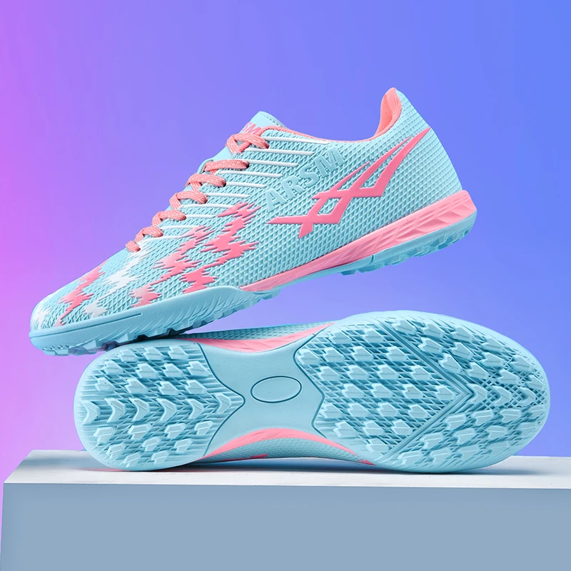 New Summer Low Cut Professional Mens Womens Football Shoes Lightweight and Elastic Stable Sports Shoes Comforta Snug Nail Shoes
New Summer Low Cut Professional Mens Womens Football Shoes Lightweight and Elastic Stable Sports Shoes Comforta Snug Nail Shoes