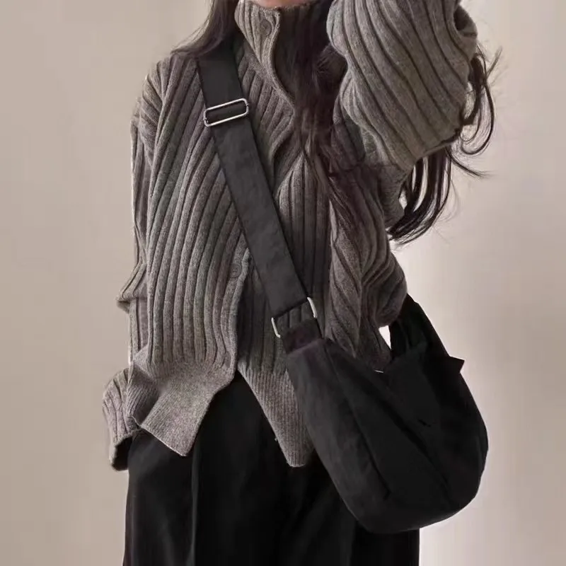 French retro grey high-neck sweater coat for women, autumn and winter, lazy and soft waxy with a sense of advanced style, outerw
French retro grey high-neck sweater coat for women, autumn and winter, lazy and soft waxy with a sense of advanced style, outerw