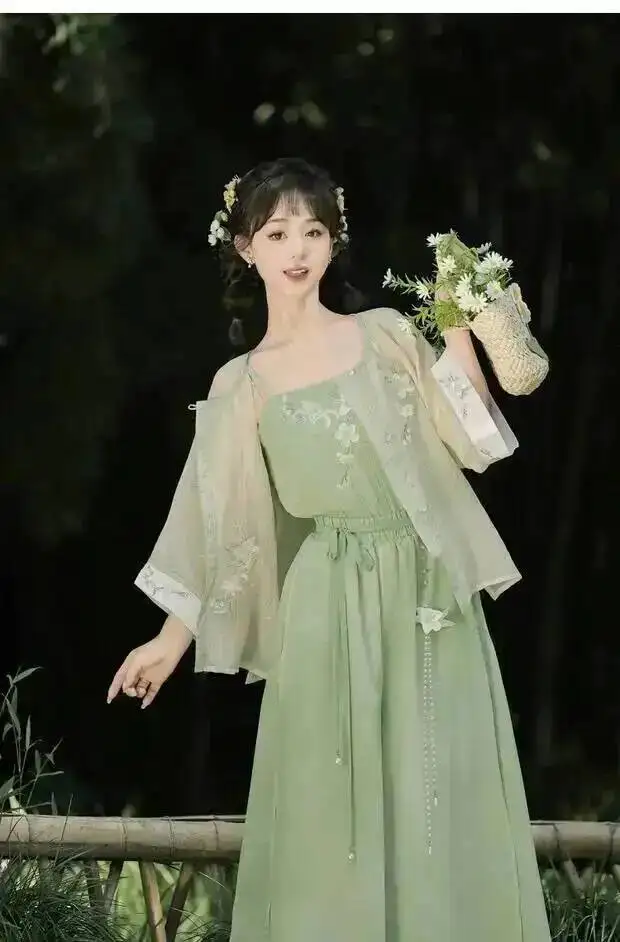 Improved Hunlu Lily Hanfu Women's Cool Style Daily Top Camisole Pants Set Chinese Style Han Elements Dress
Improved Hunlu Lily Hanfu Women's Cool Style Daily Top Camisole Pants Set Chinese Style Han Elements Dress
