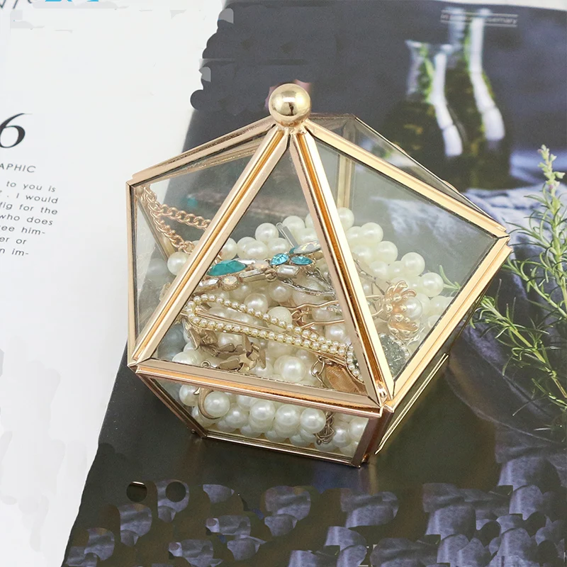 Retro Brass Glass Flower House, Small Pentagonal Open Cover, Immortal Glass Cover, Copper Frame, Geometric Crafts
Retro Brass Glass Flower House, Small Pentagonal Open Cover, Immortal Glass Cover, Copper Frame, Geometric Crafts