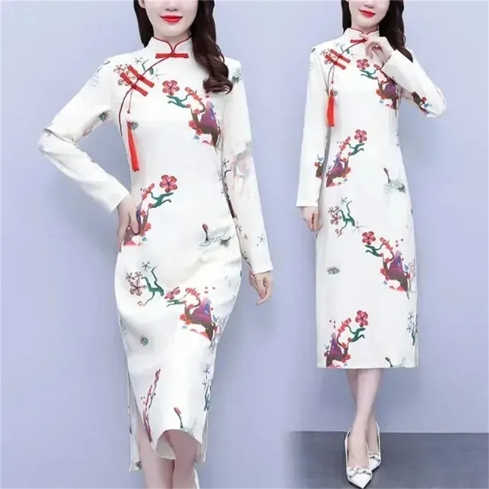Улучшенное платье Cheongsam, весна-осень 2021, утягивающее платье в стиле ретро, новое платье в китайском стиле, закрывающее плотье для женщин
Улучшенное платье Cheongsam, весна-осень 2021, утягивающее платье в стиле ретро, новое платье в китайском стиле, закрывающее плотье для женщин