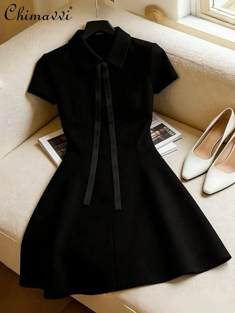 French Elegant Hepburn Style Black Dress Polo Neck Short Sleeve High Waist A-line Simple Fashion Commuter Summer Dress For Women
French Elegant Hepburn Style Black Dress Polo Neck Short Sleeve High Waist A-line Simple Fashion Commuter Summer Dress For Women