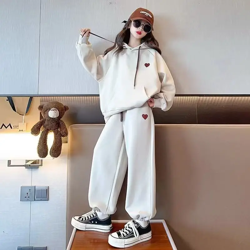 Girls' Set with Thick Velvet for Autumn and Winter, Big Girls' Sports Hoodie Two Piece Set Children's Stylish Clothes Trendy
Girls' Set with Thick Velvet for Autumn and Winter, Big Girls' Sports Hoodie Two Piece Set Children's Stylish Clothes Trendy