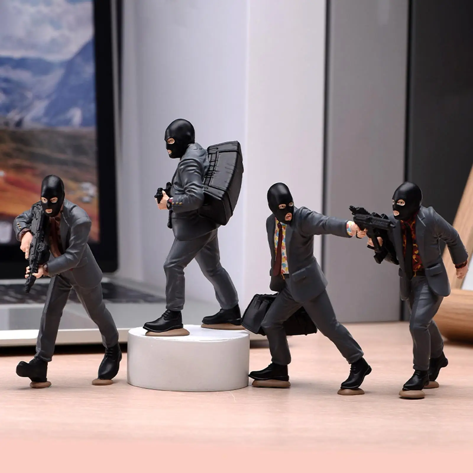 4 шт. фигурок людей в масштабе 1:64, аксессуары для диорам и архитектурных моделей
4 шт. фигурок людей в масштабе 1:64, аксессуары для диорам и архитектурных моделей