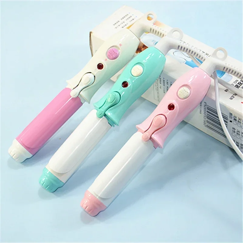 Portable Travel Electric Mini Hair Curler Curling Iron Fast Small Tourmaline Ceramic Wavy Tong Hair Styling Tool
Portable Travel Electric Mini Hair Curler Curling Iron Fast Small Tourmaline Ceramic Wavy Tong Hair Styling Tool