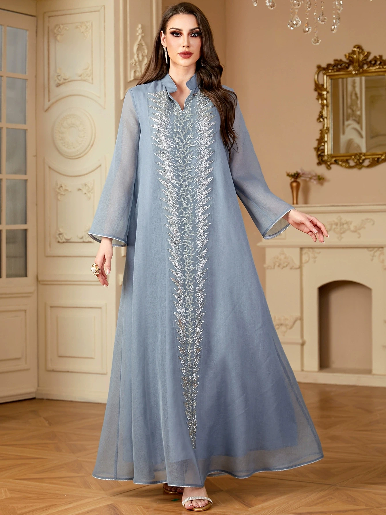 Middle East Saudi Arabia Women's Robe Heavy duty Nail Bead Embroidery Muslim Luxury Fashion Solid Color Long Sleeve Dress 
Middle East Saudi Arabia Women's Robe Heavy duty Nail Bead Embroidery Muslim Luxury Fashion Solid Color Long Sleeve Dress