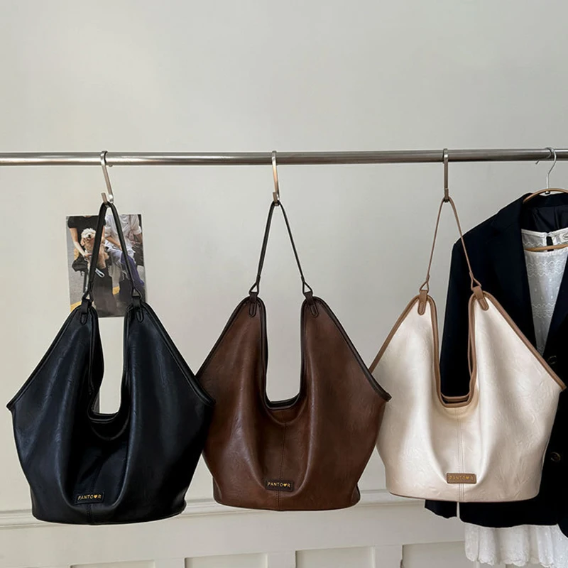 Осенне-зимняя женская сумка-тоут из синтетической кожи, роскошный дизайн, сумки на плечо, модные ретро-сумки с текстурой большой вместительности
Осенне-зимняя женская сумка-тоут из синтетической кожи, роскошный дизайн, сумки на плечо, модные ретро-сумки с текстурой большой вместительности