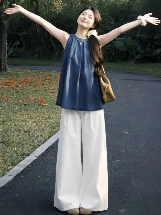 Elegant 2026 Women's Fashion Set High Waist Jeans Top And Bottom Not Repeating Style Breathable Medium Thickness Summer Outfit
Elegant 2026 Women's Fashion Set High Waist Jeans Top And Bottom Not Repeating Style Breathable Medium Thickness Summer Outfit