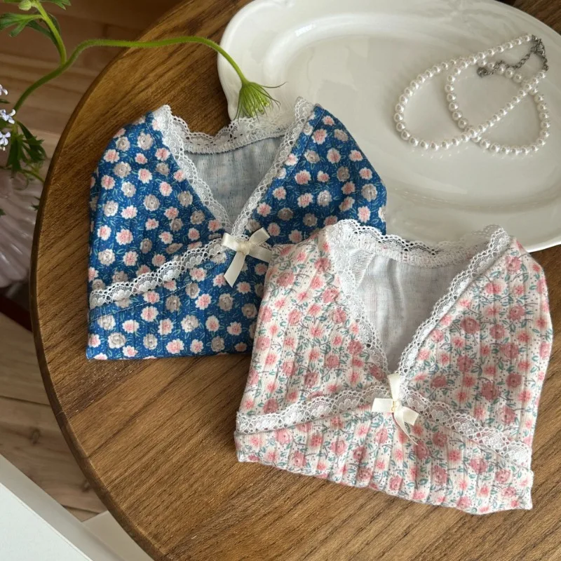 Blue Pet Flower Base Shirt Thin Spring/summer Lace Princess Short Sleeved Dog Kitten Summer T-shirt Dog Clothes for Small Dogs
Blue Pet Flower Base Shirt Thin Spring/summer Lace Princess Short Sleeved Dog Kitten Summer T-shirt Dog Clothes for Small Dogs