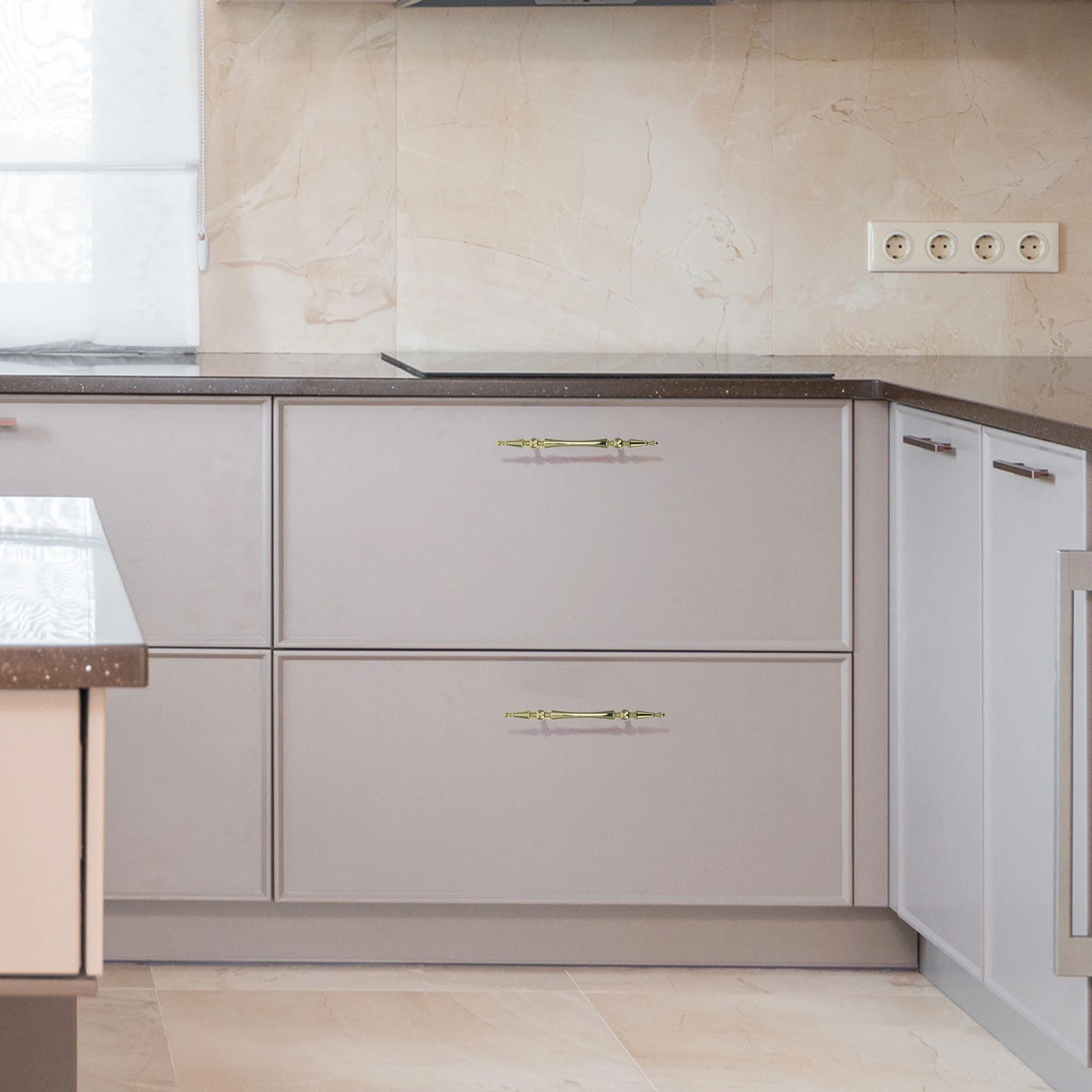 2Pcs Gold Kitchen Cabinet Pulls Elegant French Style Durable Metal Handles 96mm Hole Drawer Wardrobe Jaladeras Para Cocina
2Pcs Gold Kitchen Cabinet Pulls Elegant French Style Durable Metal Handles 96mm Hole Drawer Wardrobe Jaladeras Para Cocina