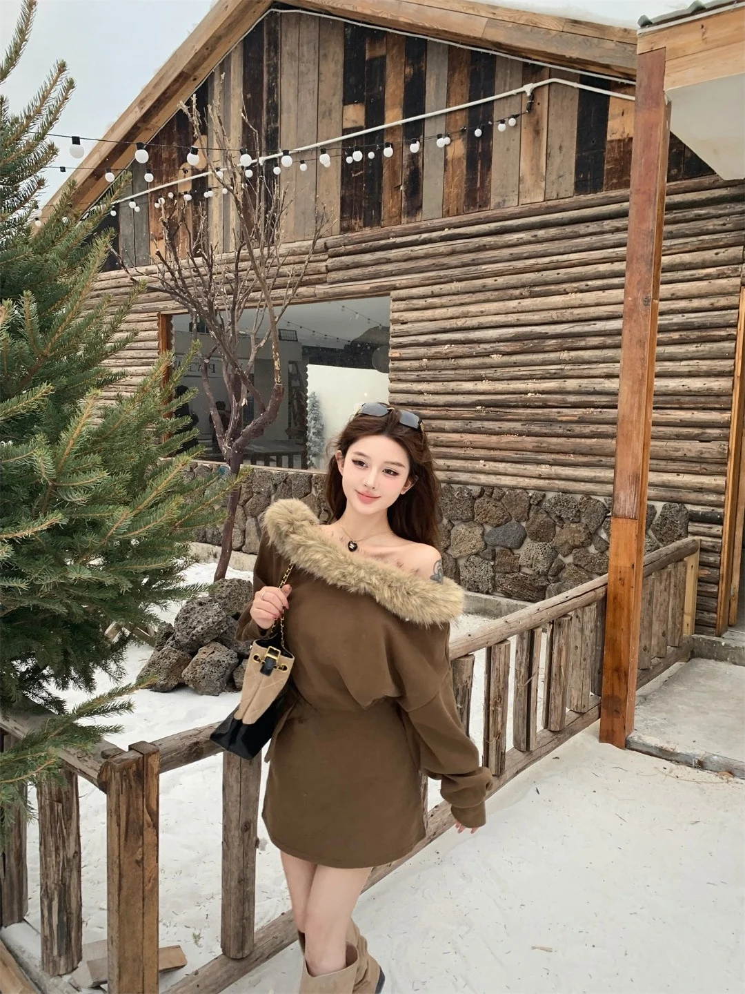 Korean Retro Fashion Set Women's Spring 2026 New Fur Collar Sweatshirt High Waist A-Line Skirt Two-Piece Set INS
Korean Retro Fashion Set Women's Spring 2026 New Fur Collar Sweatshirt High Waist A-Line Skirt Two-Piece Set INS