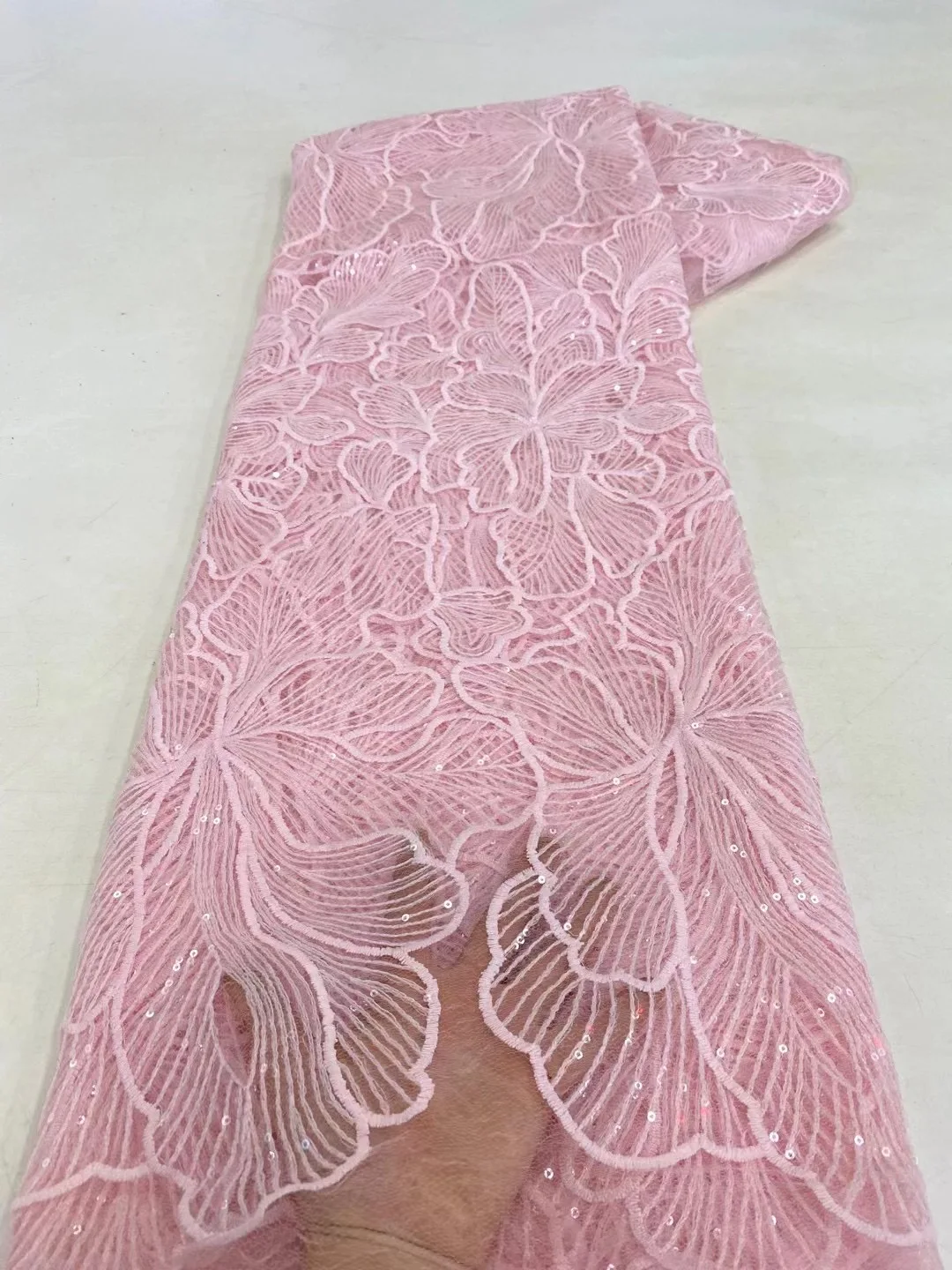 Beautiful Sequined Lace Fabric 2025 Luxury French Mesh Lace Fabric High Quality Tulle Mesh Lace Fabric 5Yards HXZ5519
Beautiful Sequined Lace Fabric 2025 Luxury French Mesh Lace Fabric High Quality Tulle Mesh Lace Fabric 5Yards HXZ5519