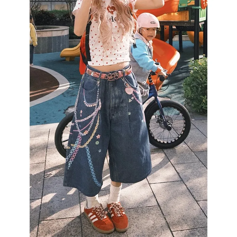 2026 New Summer Women's American 3D Chain Colorful Print Denim Shorts Loose Trendy Casual Wide Leg Cropped Pants Streetwear
2026 New Summer Women's American 3D Chain Colorful Print Denim Shorts Loose Trendy Casual Wide Leg Cropped Pants Streetwear