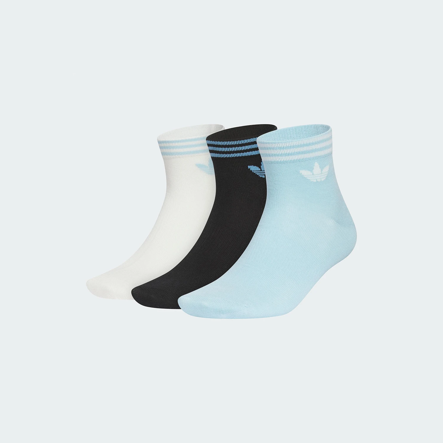 Adidas Originals Three-Leaf Mens and Womens Knit Mid-Calf Sports Socks Three-Pack KF4997
Adidas Originals Three-Leaf Mens and Womens Knit Mid-Calf Sports Socks Three-Pack KF4997