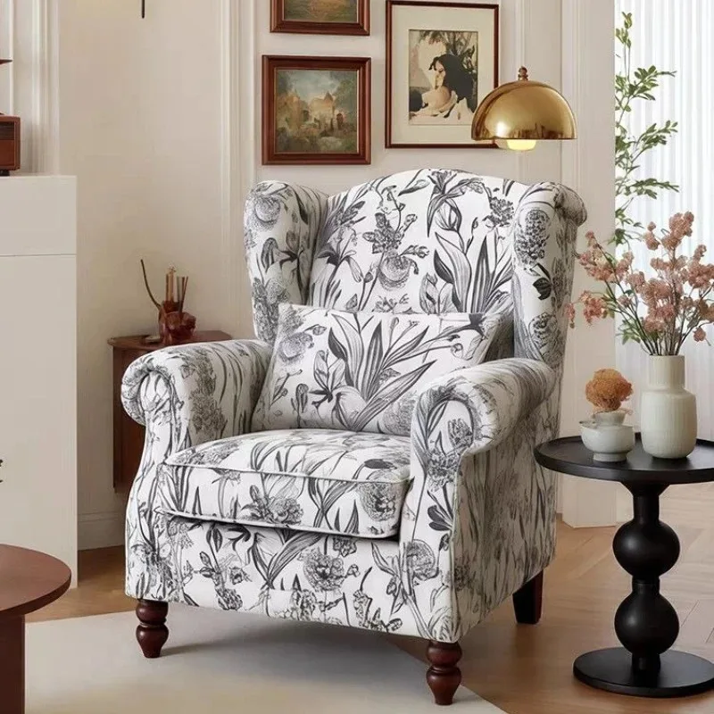 American retro single sofa chair, living room home tiger stool
American retro single sofa chair, living room home tiger stool