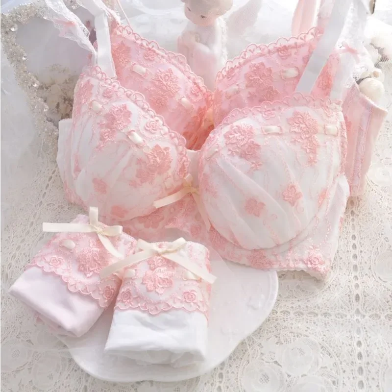 Japanese Style Super Cute Bra & Panties Set Soft Sister Underwear Sleep Intimates Sets Sweet Kawaii Lolita Oversized 2 Colors
Japanese Style Super Cute Bra & Panties Set Soft Sister Underwear Sleep Intimates Sets Sweet Kawaii Lolita Oversized 2 Colors
