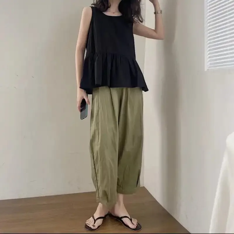 Women's Linen Blend 2 Piece Outfit Sleeveless Ruffle Hem Top Loose Cropped Pants Set
Women's Linen Blend 2 Piece Outfit Sleeveless Ruffle Hem Top Loose Cropped Pants Set