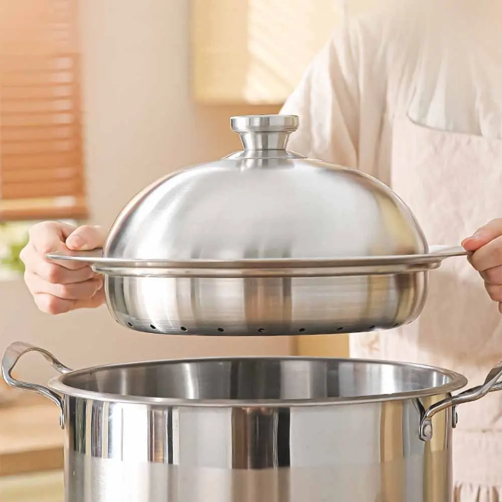 Portable Flying Saucer Steaming Tray with Lid Rustproof Food Steam Plate Double Ear Handle Large Capacity Kitchen Steamer Holder
Portable Flying Saucer Steaming Tray with Lid Rustproof Food Steam Plate Double Ear Handle Large Capacity Kitchen Steamer Holder
