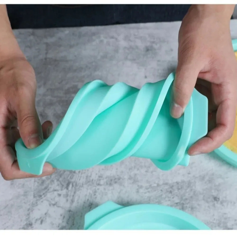 New 4/6/8inch Round Cake Mould Reusable DIY Silicone Cake Pan Silicone NonStick Surface Bakeware Mold Cake Baking
New 4/6/8inch Round Cake Mould Reusable DIY Silicone Cake Pan Silicone NonStick Surface Bakeware Mold Cake Baking