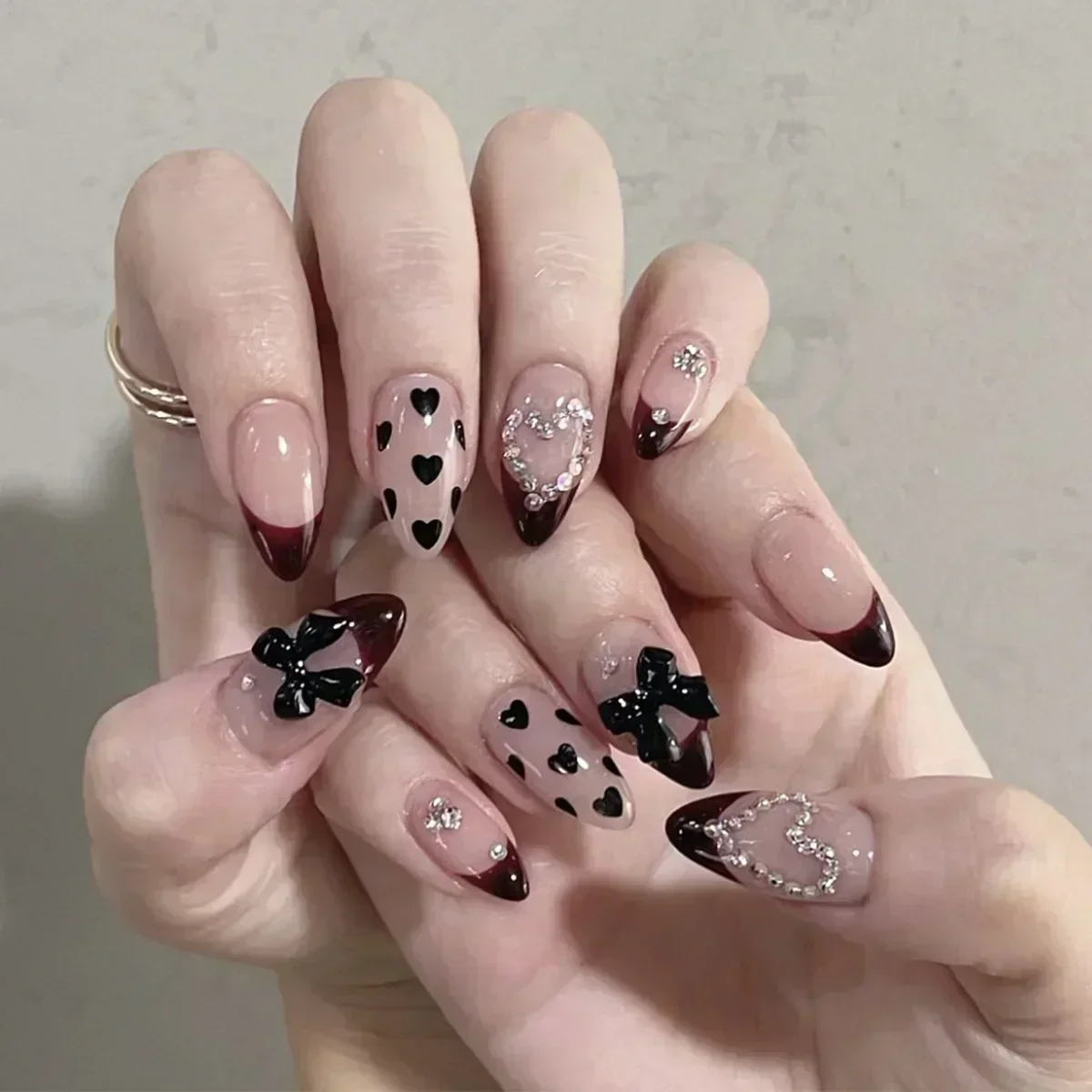 24pcs French Almond Press on Nails Leopard Print False Nails 3D Bow Wearable Stick-on Nails Fake Nail Uñas Накладные Ногти 네일팁
24pcs French Almond Press on Nails Leopard Print False Nails 3D Bow Wearable Stick-on Nails Fake Nail Uñas Накладные Ногти 네일팁