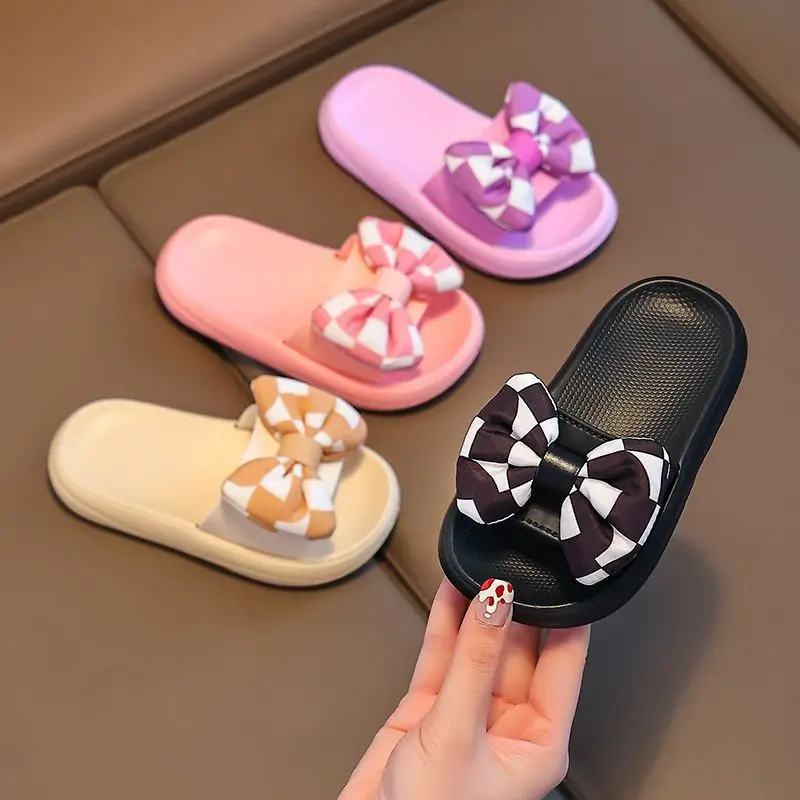 Princess Girl Bow Children's Summer New Cute Baby Non-slip Soft Bottom Eva Indoor and Outdoor Wear Cool Slippers
Princess Girl Bow Children's Summer New Cute Baby Non-slip Soft Bottom Eva Indoor and Outdoor Wear Cool Slippers
