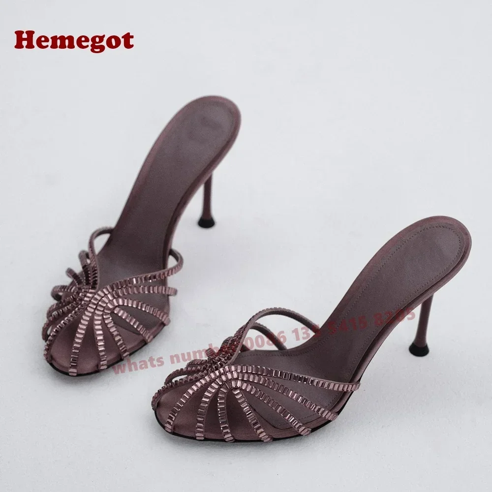 Hollow Out Slip On Women's Slippers Rhinestones Stiletto Heels Slippers 2026 New Beige Crystals Bling Summer Party Shoes Sexy
Hollow Out Slip On Women's Slippers Rhinestones Stiletto Heels Slippers 2026 New Beige Crystals Bling Summer Party Shoes Sexy