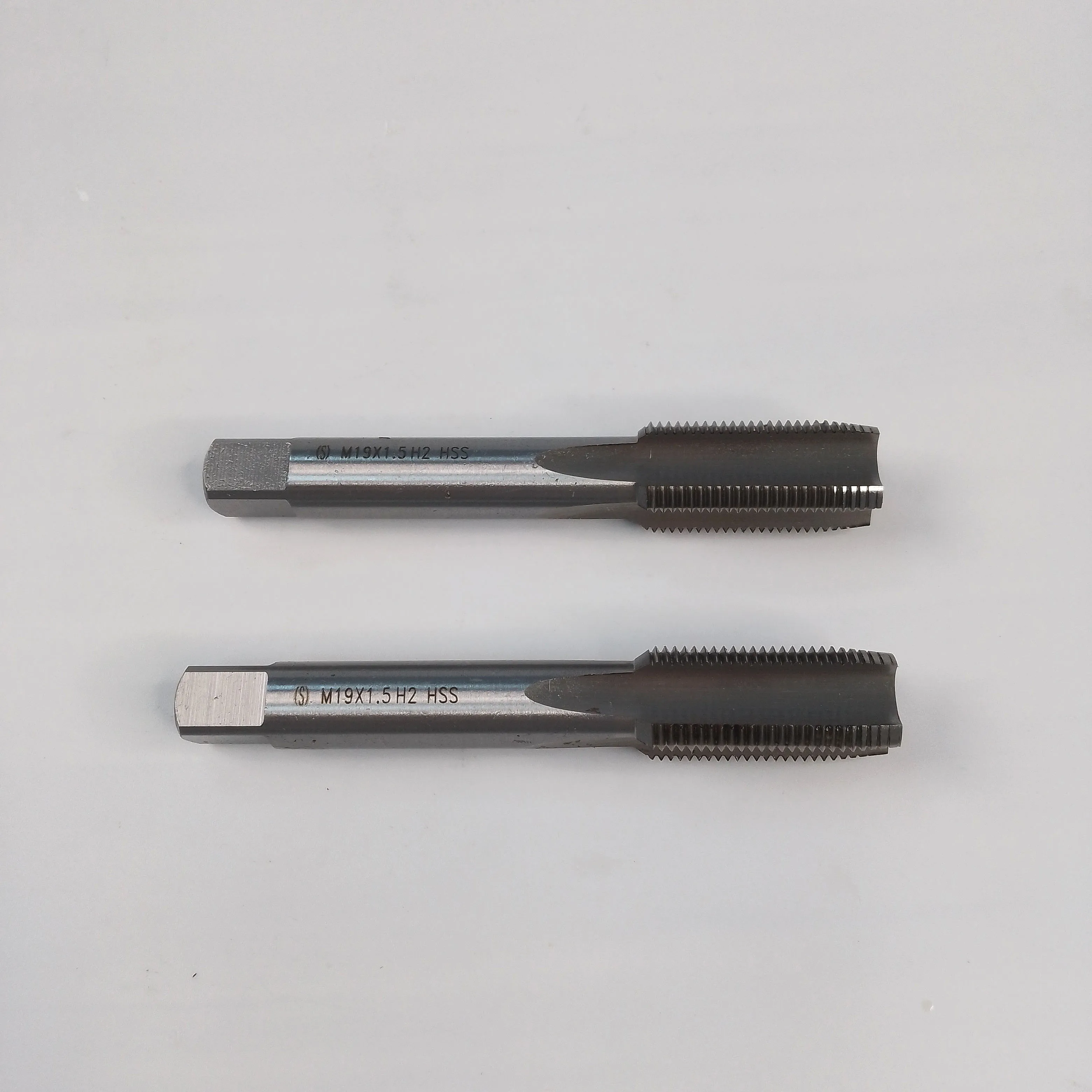 HUAZHICHUN M19*1.5Metric Hand Tap,Thread Tap Pitch Straight Flutes HSS Right Hand Tap (2pcs)
HUAZHICHUN M19*1.5Metric Hand Tap,Thread Tap Pitch Straight Flutes HSS Right Hand Tap (2pcs)