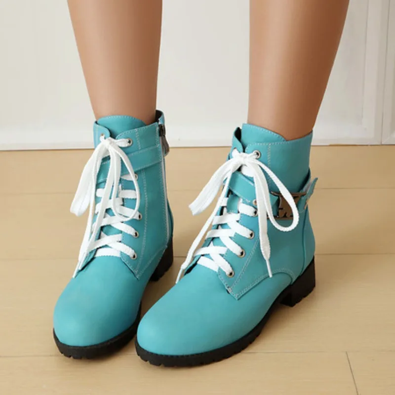 Женские короткие сапоги в стиле панк на массивном каблуке, осень-зима 2025, модные ботинки из искусственной кожи с перекрестной завязкой, большие размеры 48
Женские короткие сапоги в стиле панк на массивном каблуке, осень-зима 2025, модные ботинки из искусственной кожи с перекрестной завязкой, большие размеры 48