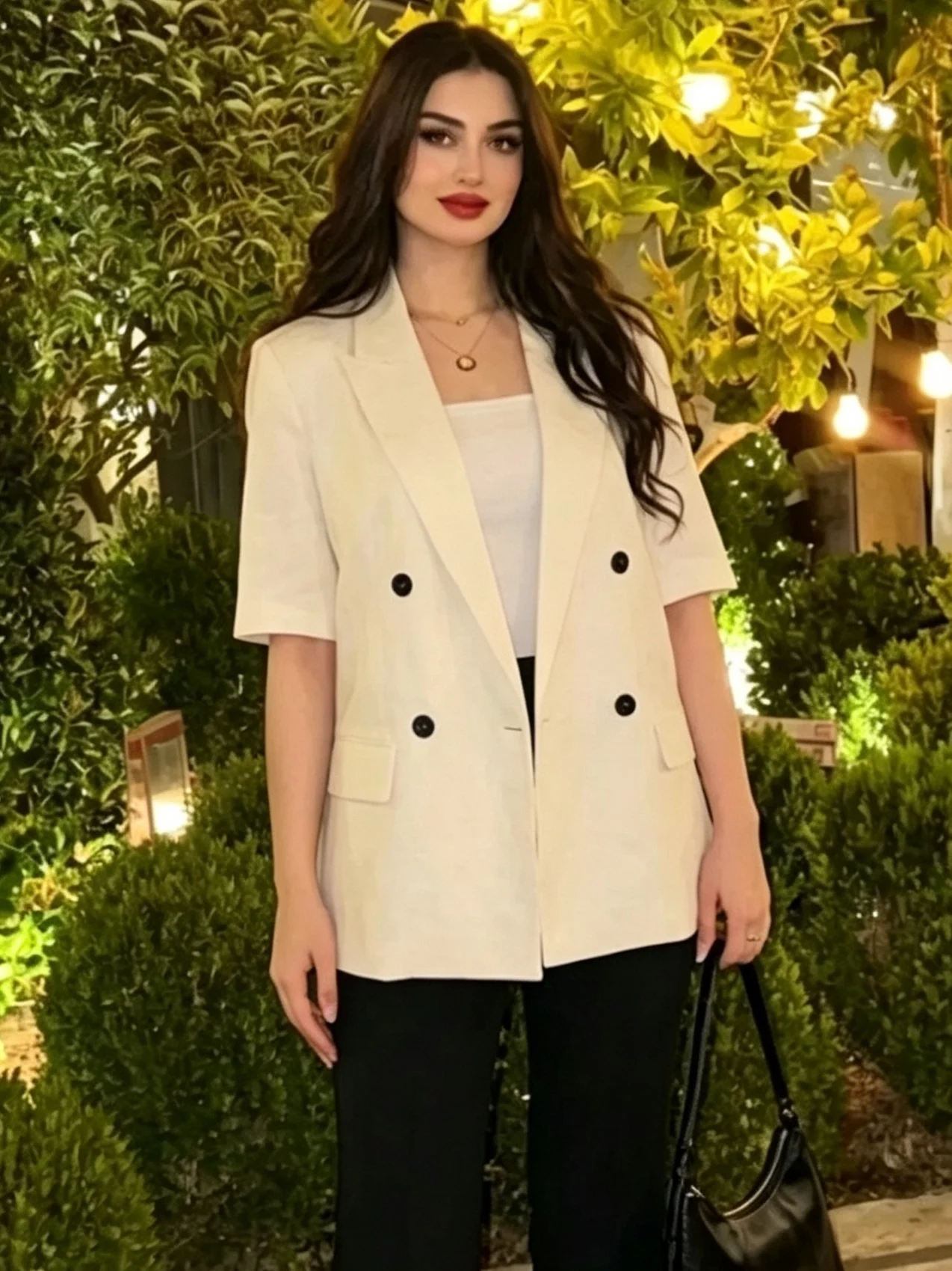 Spring Summer New Women's Casual Style Double Button Contrast Color Pocket Short Sleeve Suit Jacket Loose Fit mid Length
Spring Summer New Women's Casual Style Double Button Contrast Color Pocket Short Sleeve Suit Jacket Loose Fit mid Length