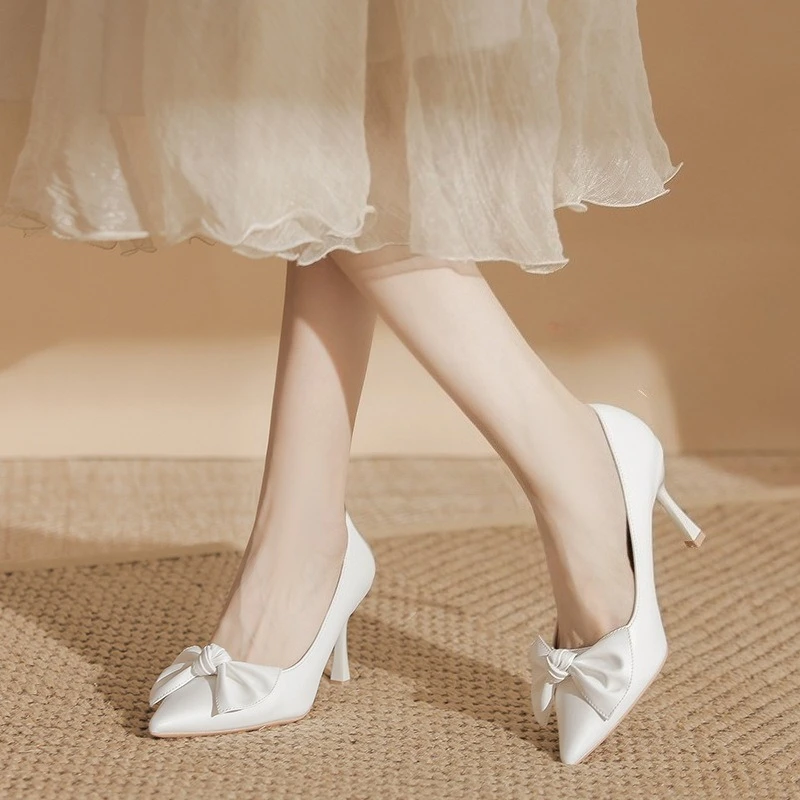 Size 31-44 Bow High Heels Weding Shoes Women Soft Pu Leather Thin Heel Pointed Toe White Women's Shoes
Size 31-44 Bow High Heels Weding Shoes Women Soft Pu Leather Thin Heel Pointed Toe White Women's Shoes
