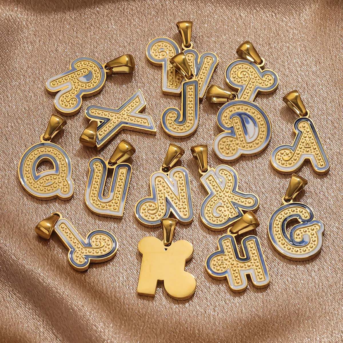 4pcs Gold Stainless Steel 26 Letter Necklace Pendant Personalized Charm Women DIY Jewelry Accessories Manufacturing
4pcs Gold Stainless Steel 26 Letter Necklace Pendant Personalized Charm Women DIY Jewelry Accessories Manufacturing