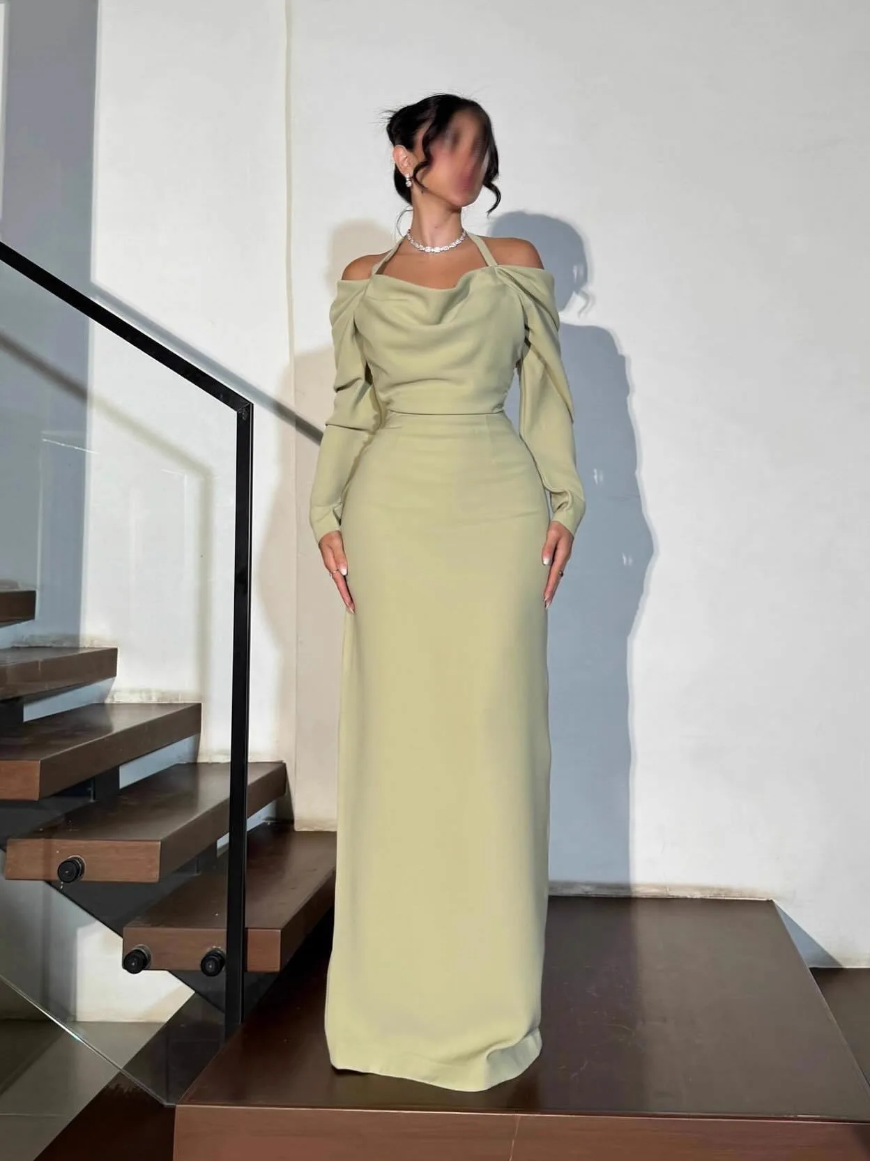 Sexy Long Sve Wrap Body Gown with oulder Bows And Ne Hanging Design for Par And Wedding Polyester Fiber 2025 Spring ...
Sexy Long Sve Wrap Body Gown with oulder Bows And Ne Hanging Design for Par And Wedding Polyester Fiber 2025 Spring ...