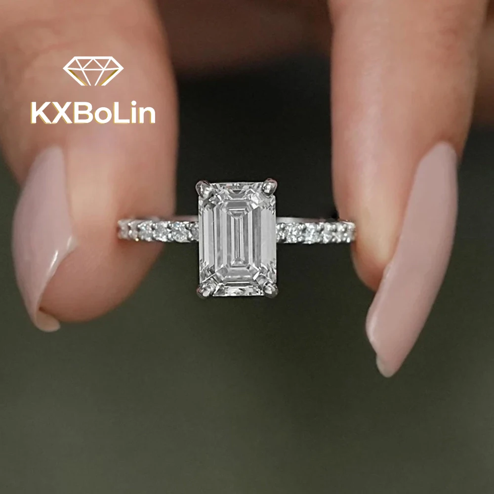 1/2/3carat Emerald Cut Moissanite Engagement Ring with Certificate 100% S925 Silver Hidden Halo Diamond Wedding Band for Women
1/2/3carat Emerald Cut Moissanite Engagement Ring with Certificate 100% S925 Silver Hidden Halo Diamond Wedding Band for Women