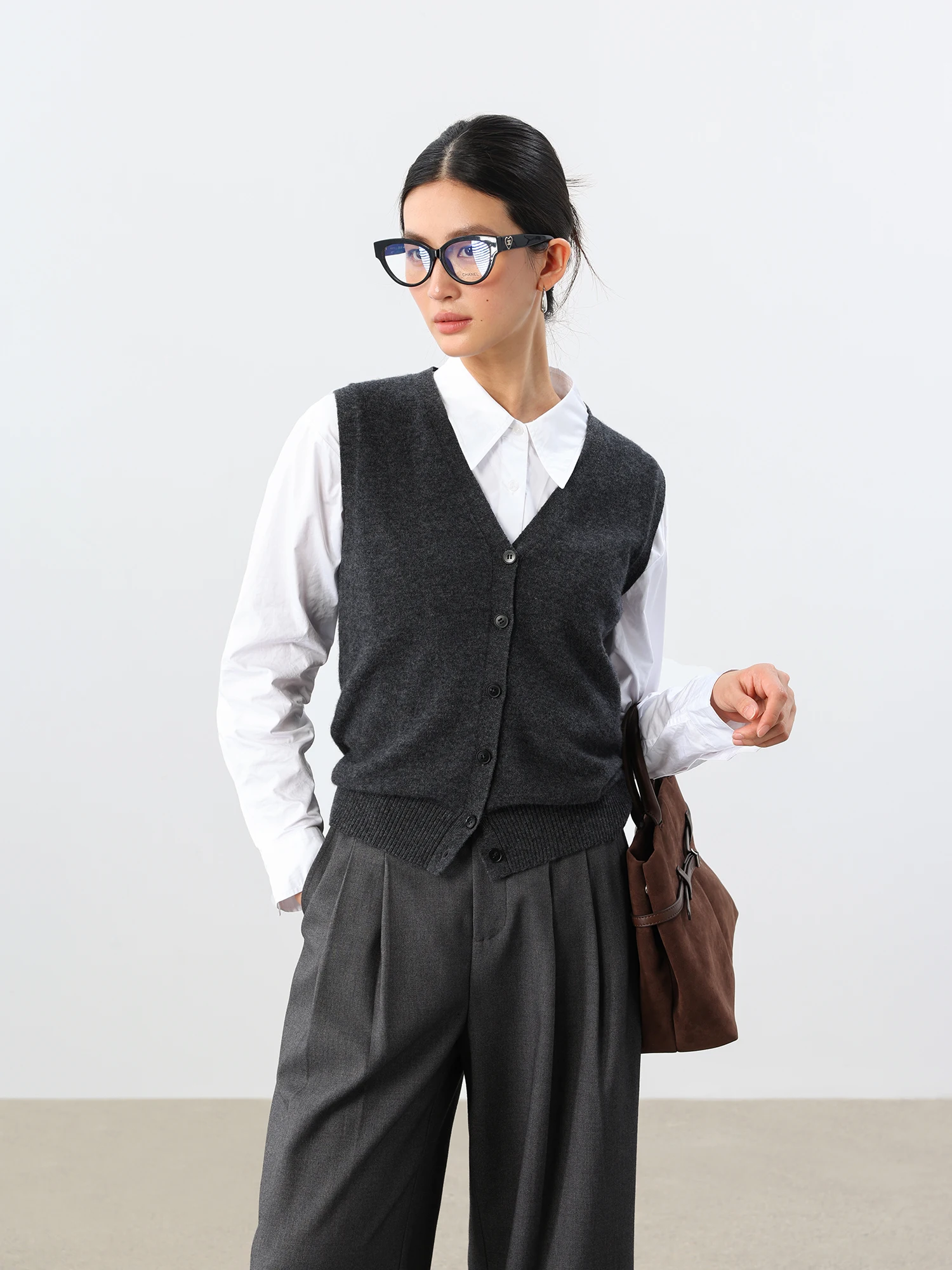 J 00% Wool V-Ne Knitted Open Cardigan Vest Women's Layering Tank Top Neutral Sle Pure Color Regular Length
J 00% Wool V-Ne Knitted Open Cardigan Vest Women's Layering Tank Top Neutral Sle Pure Color Regular Length