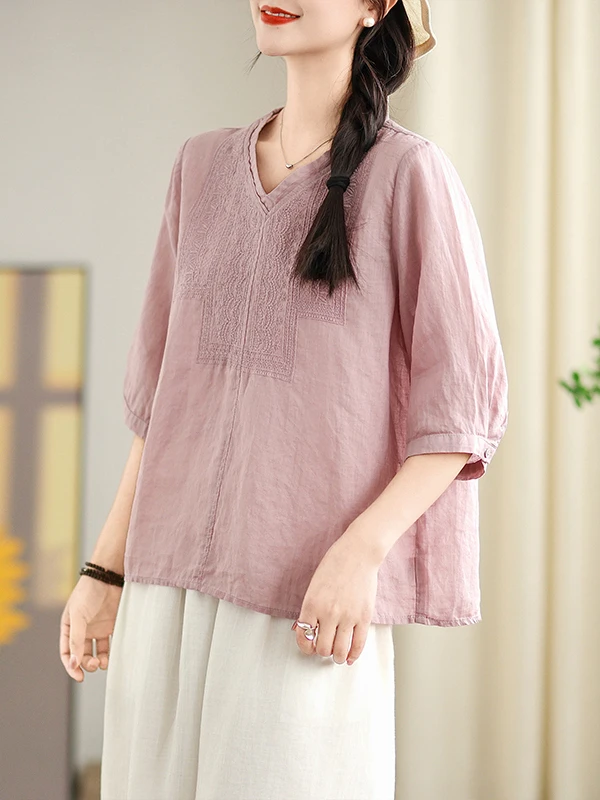 New Chinese Style Cotton Linen Embroidered Casual Loose V-Neck Women's Shirt Summer Vintage Loose Fit Overhead Top
New Chinese Style Cotton Linen Embroidered Casual Loose V-Neck Women's Shirt Summer Vintage Loose Fit Overhead Top