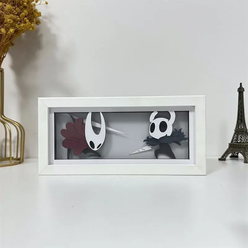 Hollow Knight Paper Cut Light Box LED Night Light Game Peripheral Desktop Atmosphere Lamp Gaming Room Decor Gift for Game Fans
Hollow Knight Paper Cut Light Box LED Night Light Game Peripheral Desktop Atmosphere Lamp Gaming Room Decor Gift for Game Fans