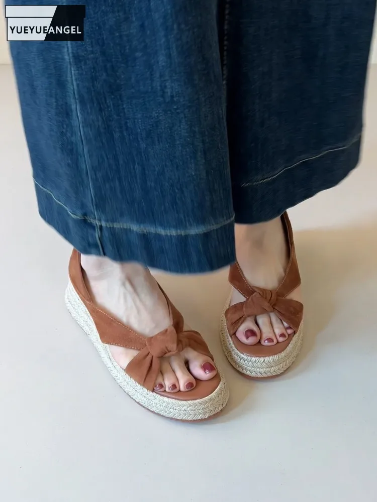 Vintage Lady Summer Real Suede Leather Open Toe Wedges Platform Strap Sandals Leisure Height Increase Women Sbottom Straw Shoes
Vintage Lady Summer Real Suede Leather Open Toe Wedges Platform Strap Sandals Leisure Height Increase Women Sbottom Straw Shoes