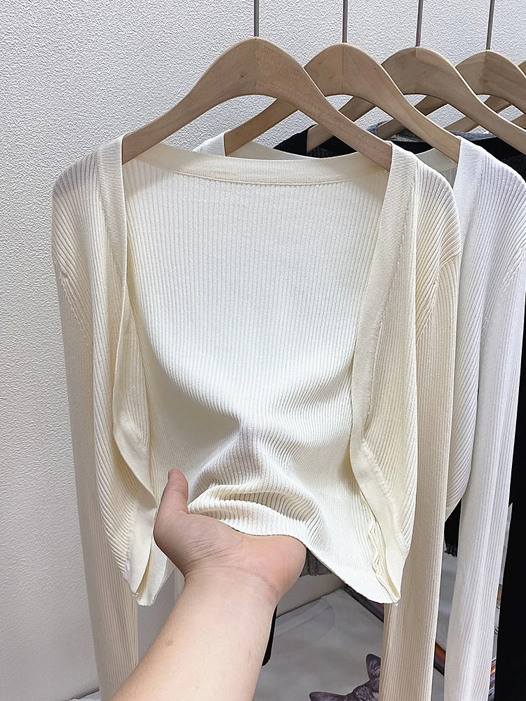 2026 Summer New Thin Shawl Short Coat Ice Silk Knitted Sun Protection Women Cardigan With Air Conditioning Shirt Outerwear
2026 Summer New Thin Shawl Short Coat Ice Silk Knitted Sun Protection Women Cardigan With Air Conditioning Shirt Outerwear