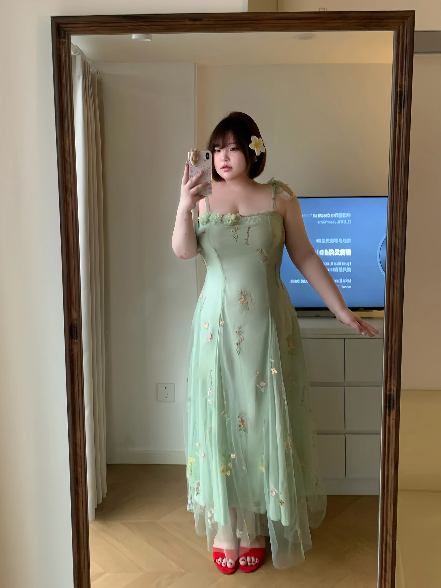 Elegant Sweet Fairy Tale Long Dress Embroidered Floral Lace Strapless Gown Summer French Style A-Line Polyester Fiber Dress
Elegant Sweet Fairy Tale Long Dress Embroidered Floral Lace Strapless Gown Summer French Style A-Line Polyester Fiber Dress