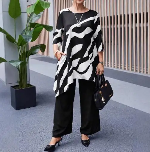 Summer Women's Plus Size Casual and Comfortable 2-Piece Round Neck Geometric Printed Long Sleeved Top and Straight Leg Pants Set
Summer Women's Plus Size Casual and Comfortable 2-Piece Round Neck Geometric Printed Long Sleeved Top and Straight Leg Pants Set