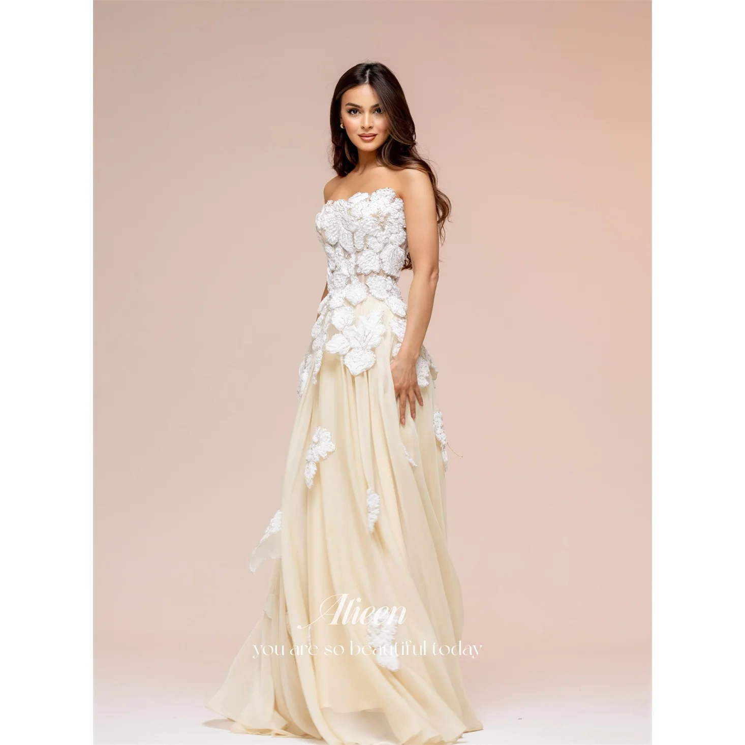 Aileen Chiffon Strapless Champagne A-Line Evening Dress 2026 Prom Dress Elegant Luxury Formal Women's Flowers Customized
Aileen Chiffon Strapless Champagne A-Line Evening Dress 2026 Prom Dress Elegant Luxury Formal Women's Flowers Customized